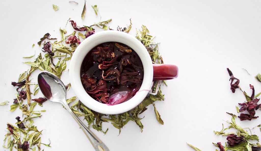 Hibiscus tea benefits for daily drinking